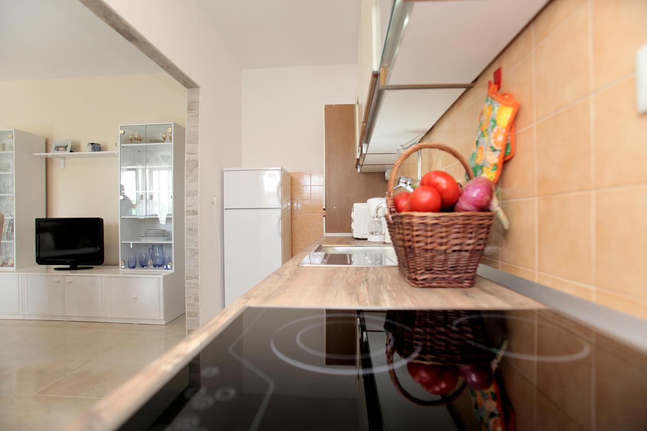 Apartment Carmen Trogir Eksteriør billede
